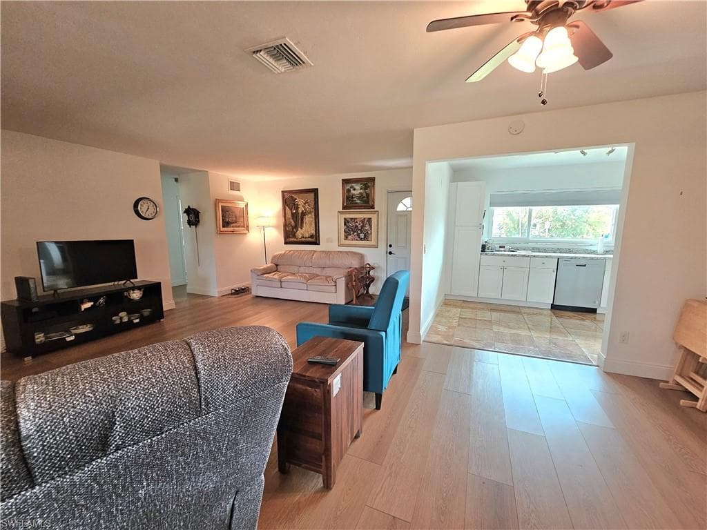 190 Brooks RD, NORTH FORT MYERS FL 33917-33