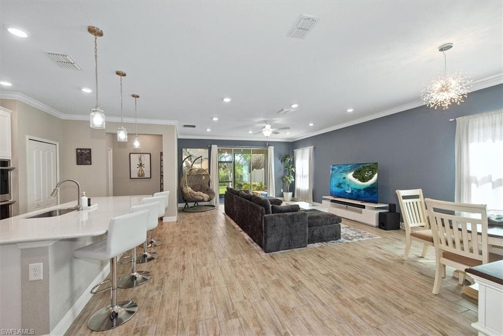 8753 Cascade Price CIR, NORTH FORT MYERS FL 33917-1