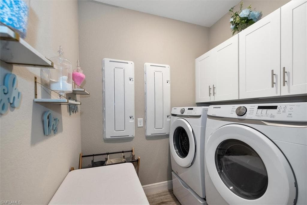 8753 Cascade Price CIR, NORTH FORT MYERS FL 33917-25