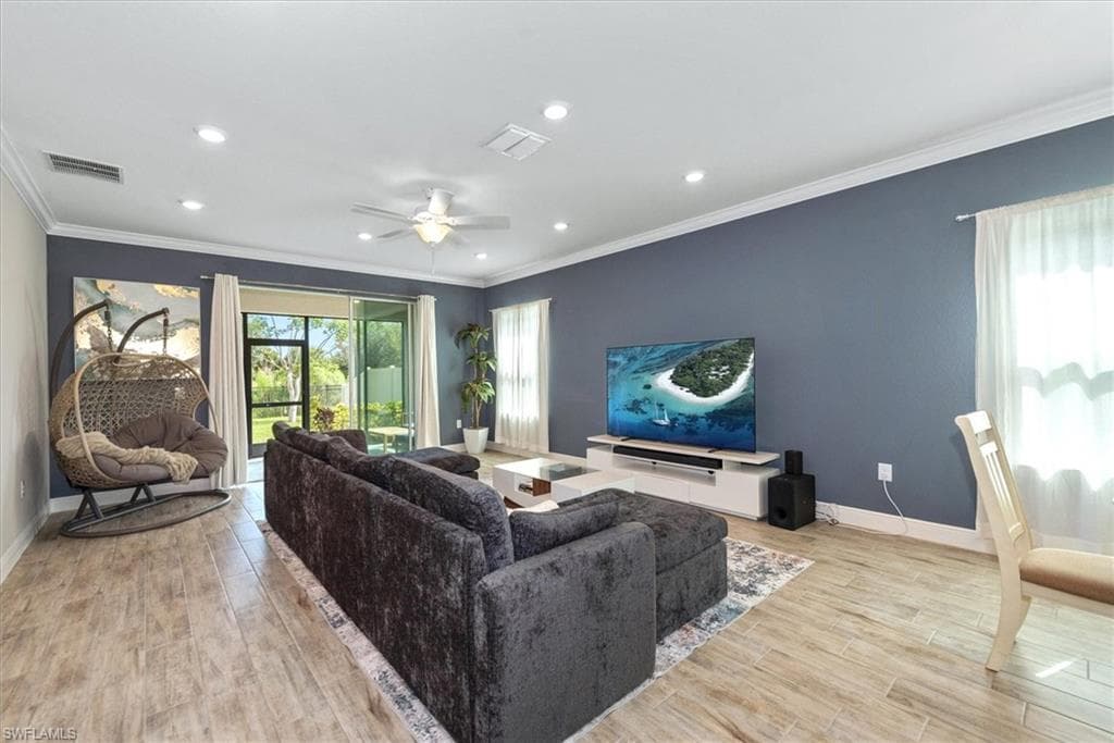 8753 Cascade Price CIR, NORTH FORT MYERS FL 33917-2