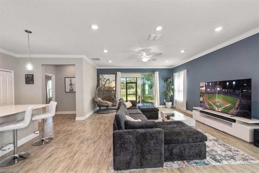 8753 Cascade Price CIR, NORTH FORT MYERS FL 33917-4