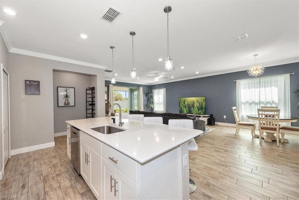 8753 Cascade Price CIR, NORTH FORT MYERS FL 33917-8