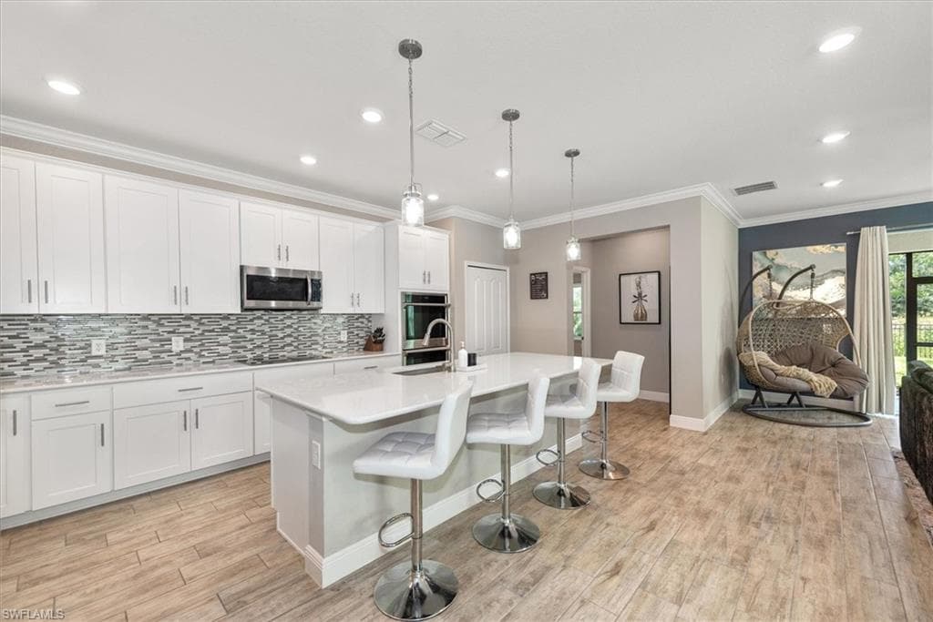 8753 Cascade Price CIR, NORTH FORT MYERS FL 33917-7