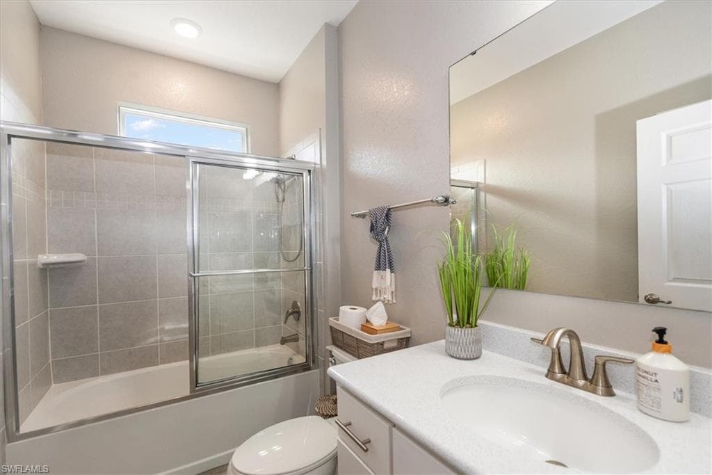 8753 Cascade Price CIR, NORTH FORT MYERS FL 33917-24