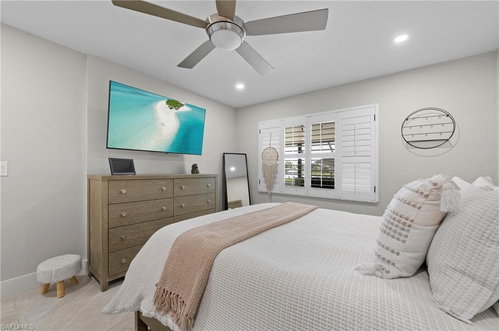 13396 Island RD, FORT MYERS FL 33905-19