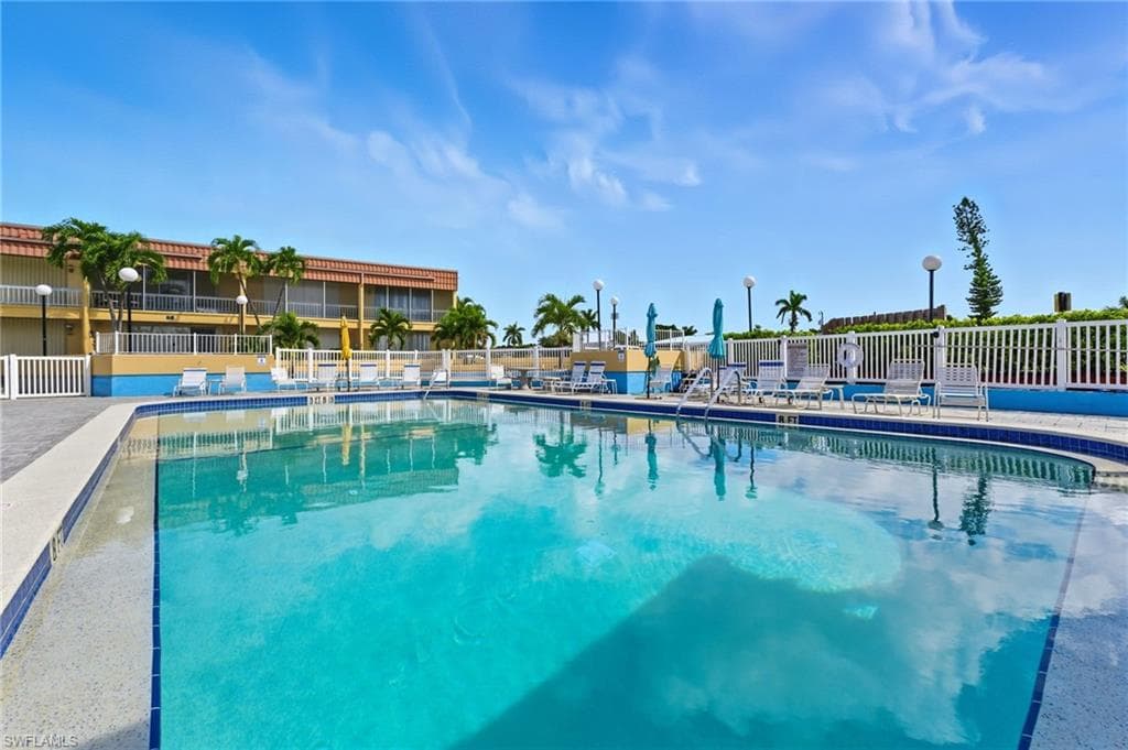 2907 Del Prado BLVD S # B7, CAPE CORAL FL 33904-19