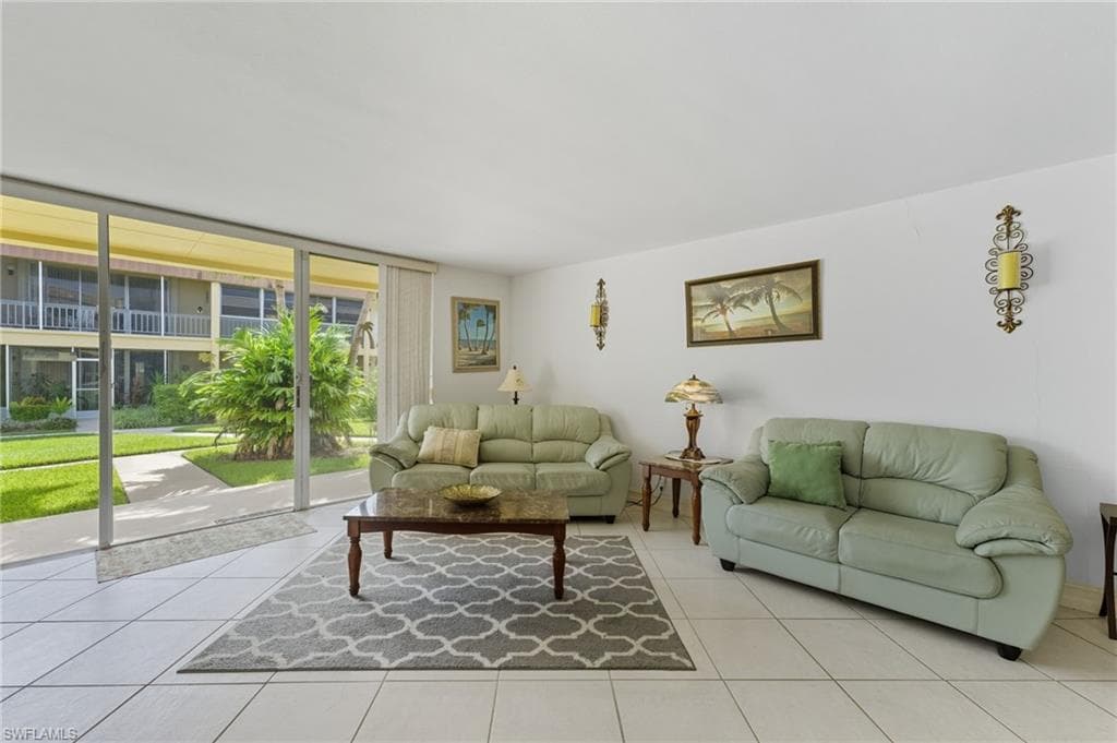 2907 Del Prado BLVD S # B7, CAPE CORAL FL 33904-8