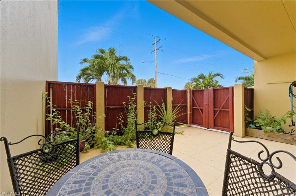 2907 Del Prado BLVD S # B7, CAPE CORAL FL 33904-17