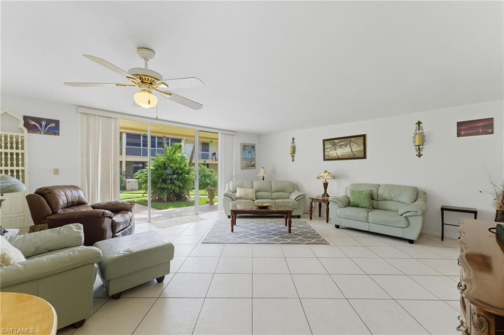 2907 Del Prado BLVD S # B7, CAPE CORAL FL 33904-7