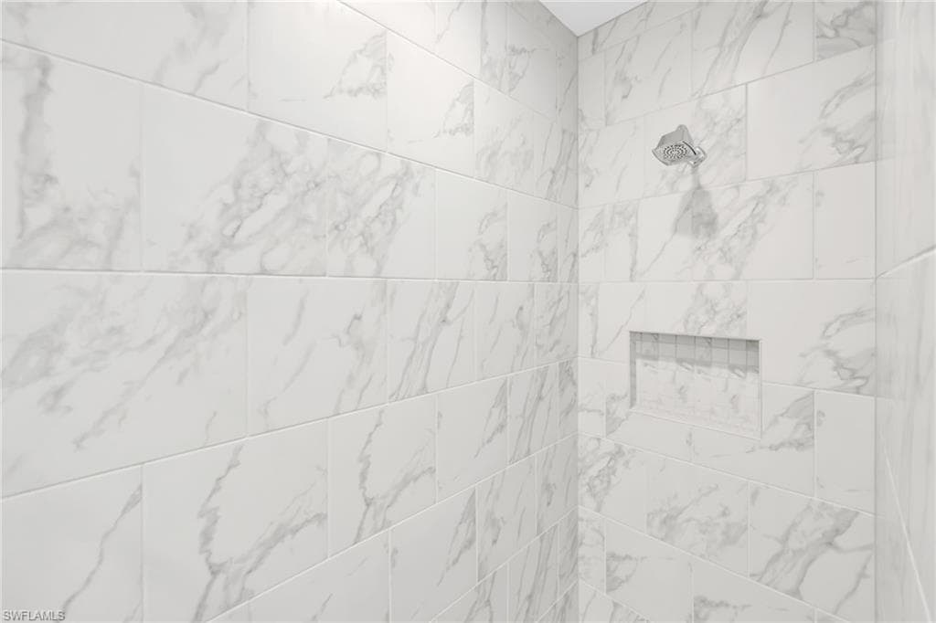 2621 Seychelles CIR # 1806, NAPLES FL 34112-19