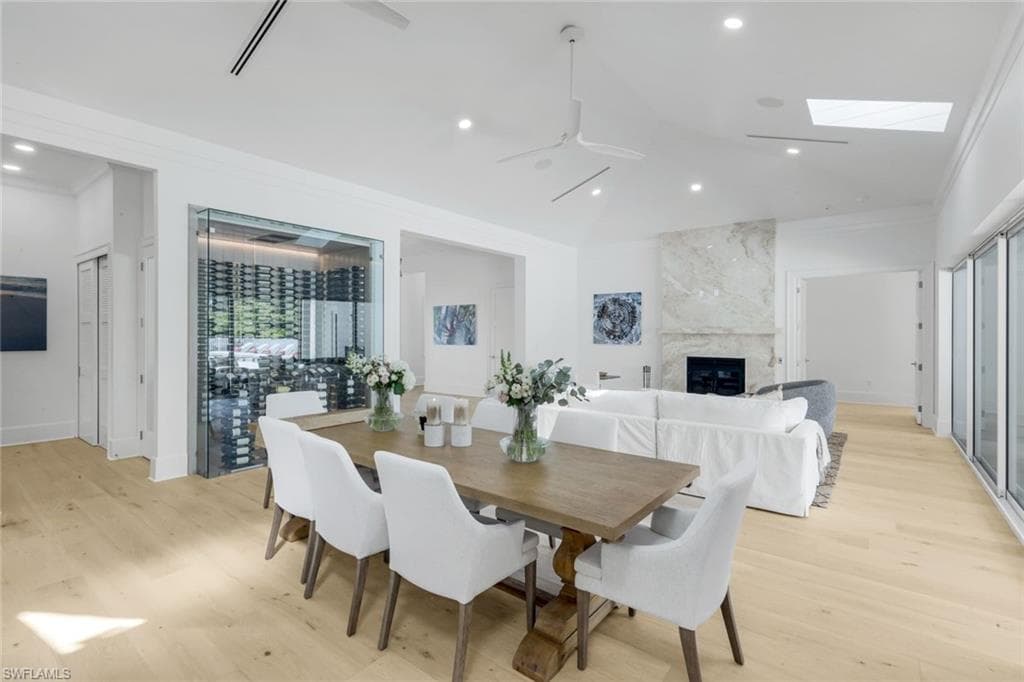 3136 Ravenna AVE, NAPLES FL 34120-23