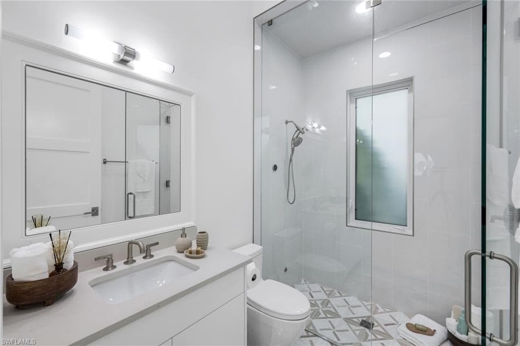 3136 Ravenna AVE, NAPLES FL 34120-37