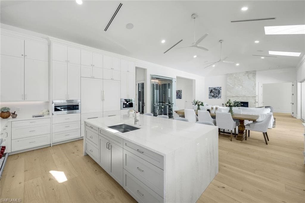 3136 Ravenna AVE, NAPLES FL 34120-18