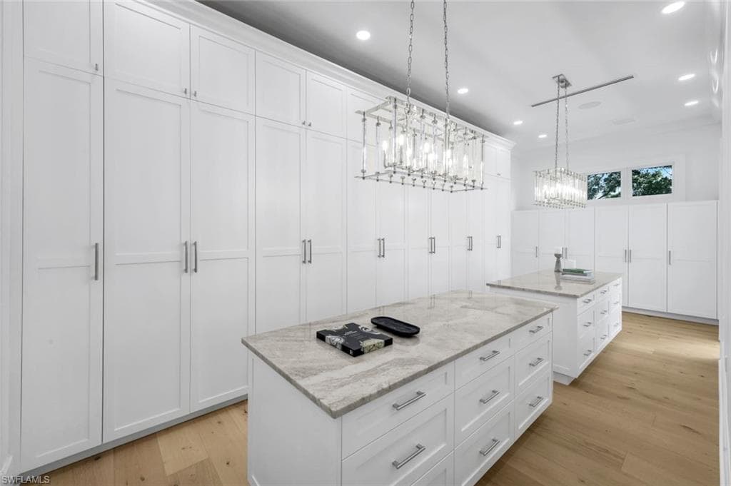 3136 Ravenna AVE, NAPLES FL 34120-28