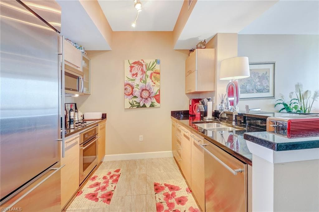 3000 Oasis Grand BLVD # 3006, FORT MYERS FL 33916-10