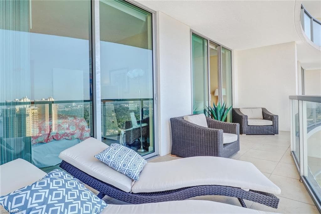 3000 Oasis Grand BLVD # 3006, FORT MYERS FL 33916-3