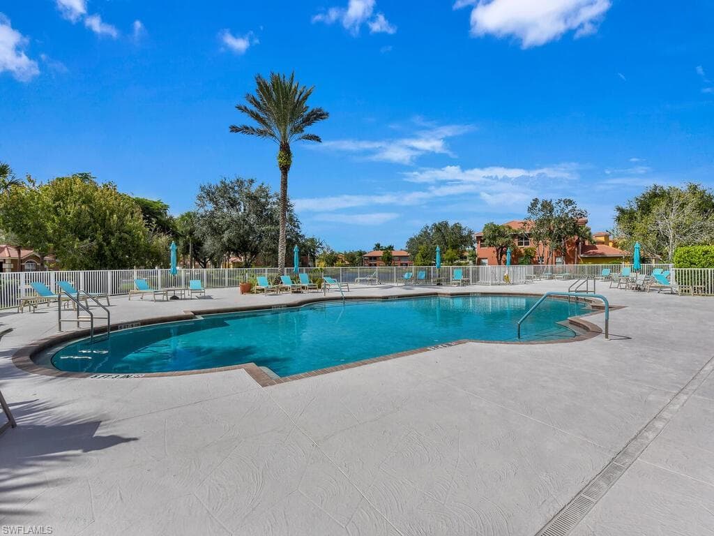 7241 Bergamo WAY # 201, FORT MYERS FL 33966-19