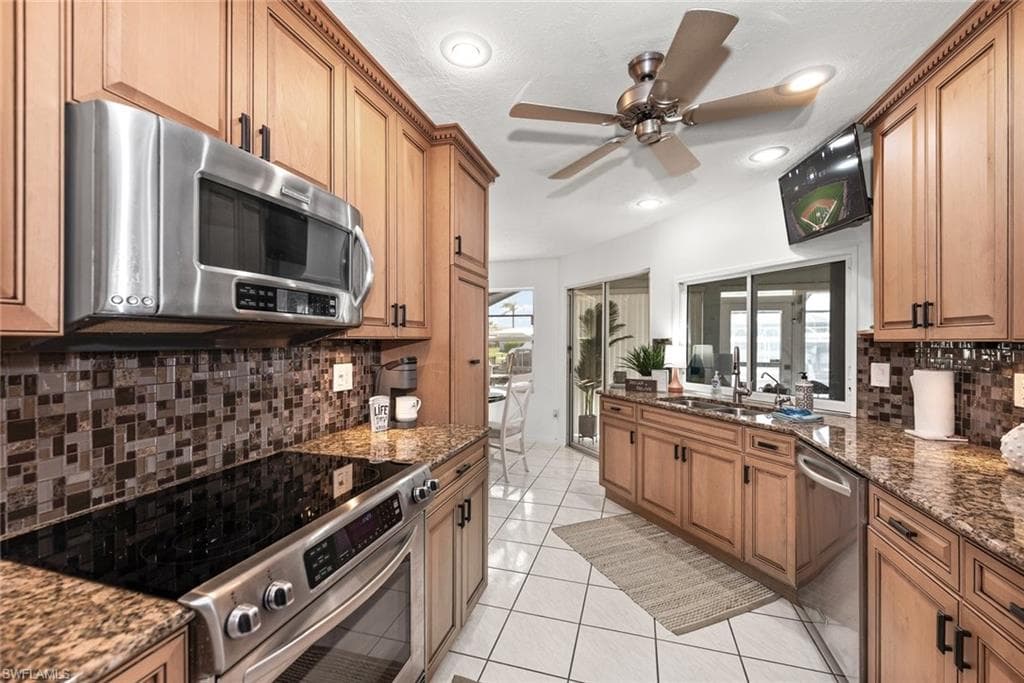 3347 SE 18th AVE, CAPE CORAL FL 33904-12