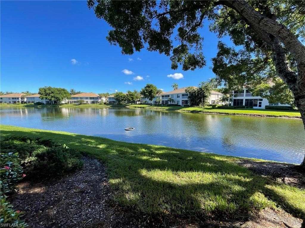 784 Carrick Bend CIR # 101, NAPLES FL 34110-25