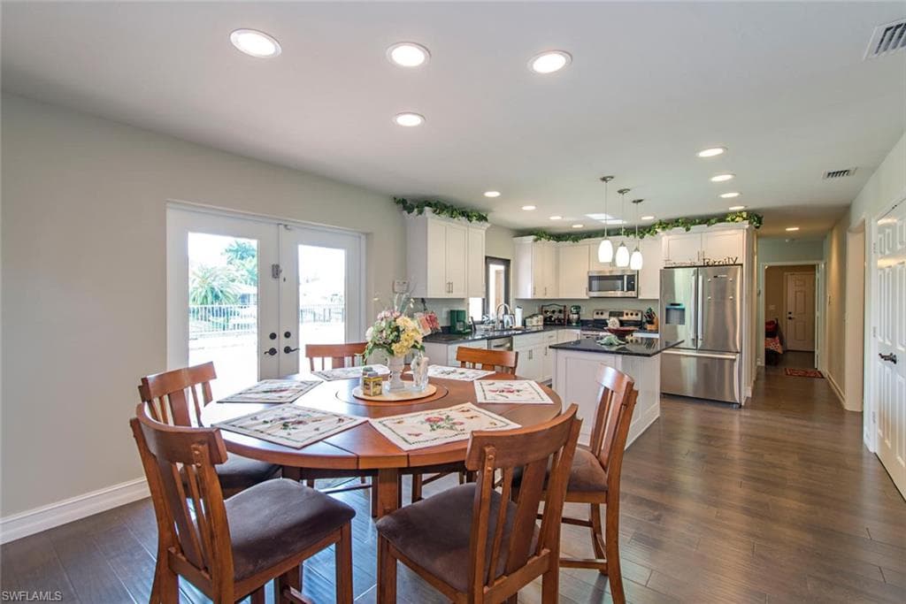 496 Flamingo AVE, NAPLES FL 34108-5