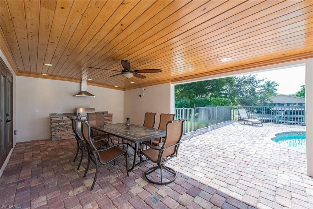 496 Flamingo AVE, NAPLES FL 34108-12