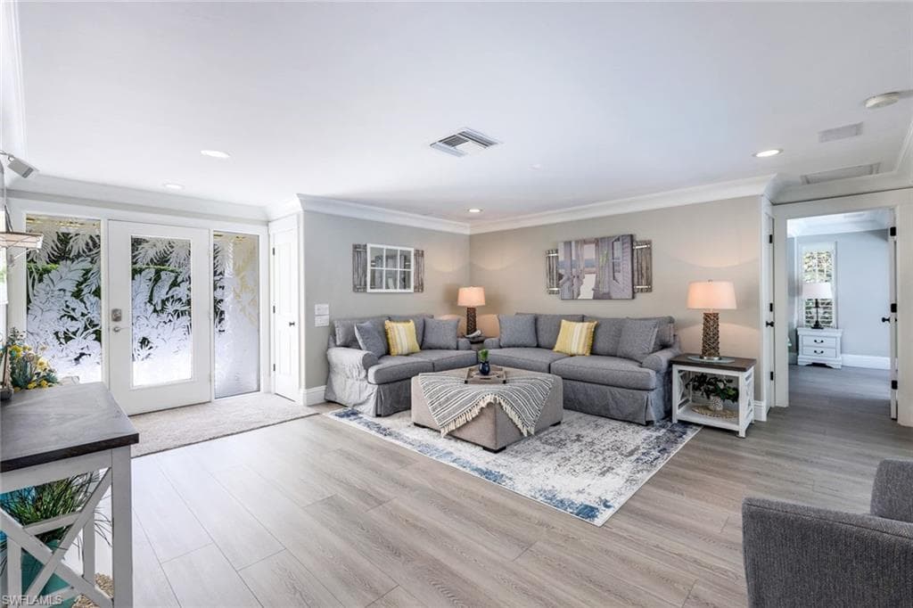 723 Willowhead DR-6
