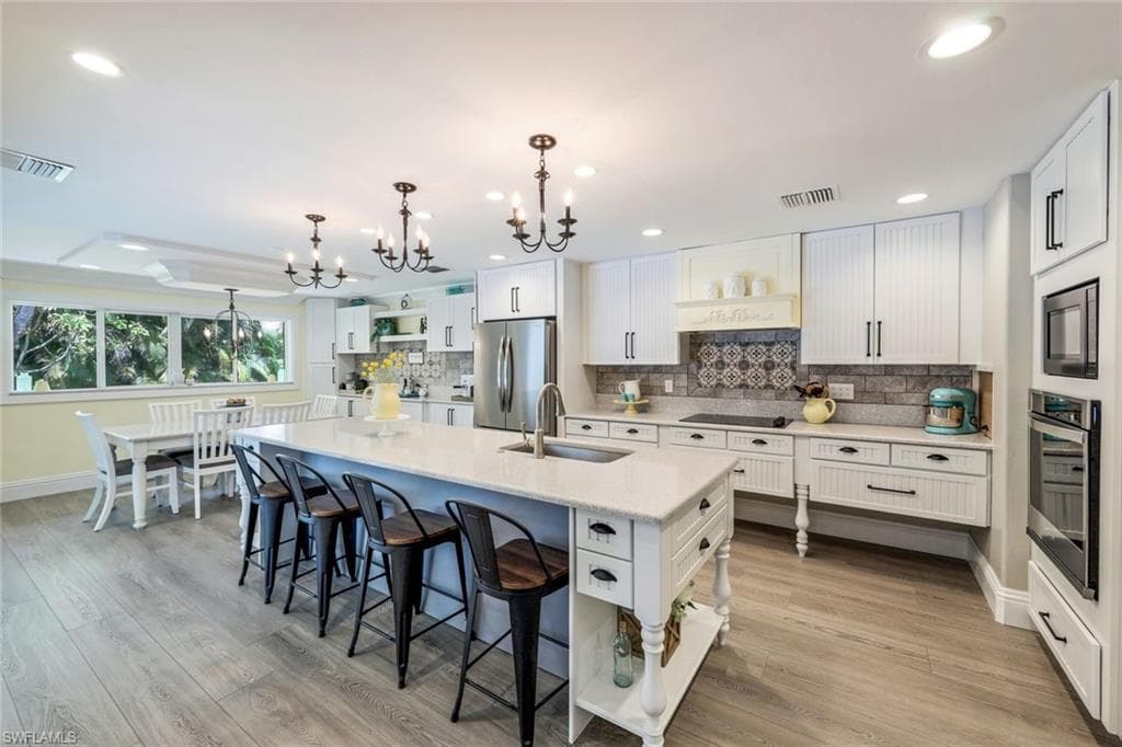 723 Willowhead DR-4