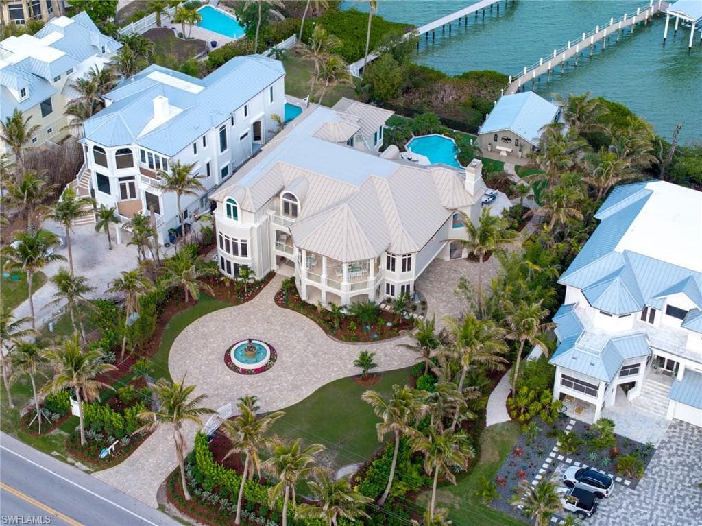 15735/737 Captiva DR, CAPTIVA FL 33924-1