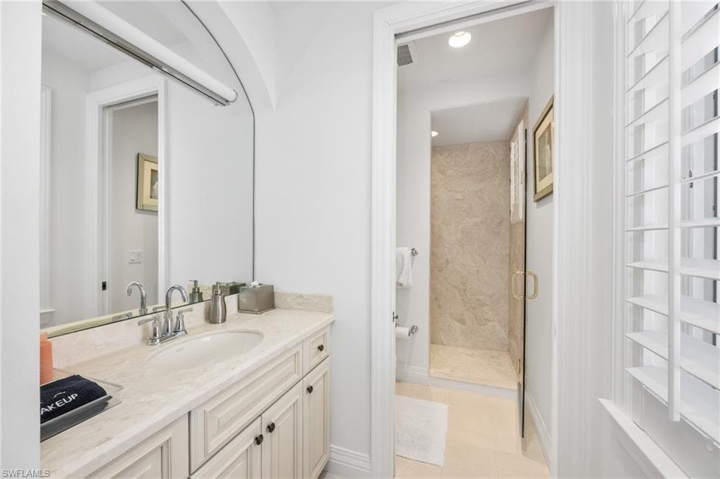 15735/737 Captiva DR, CAPTIVA FL 33924-29