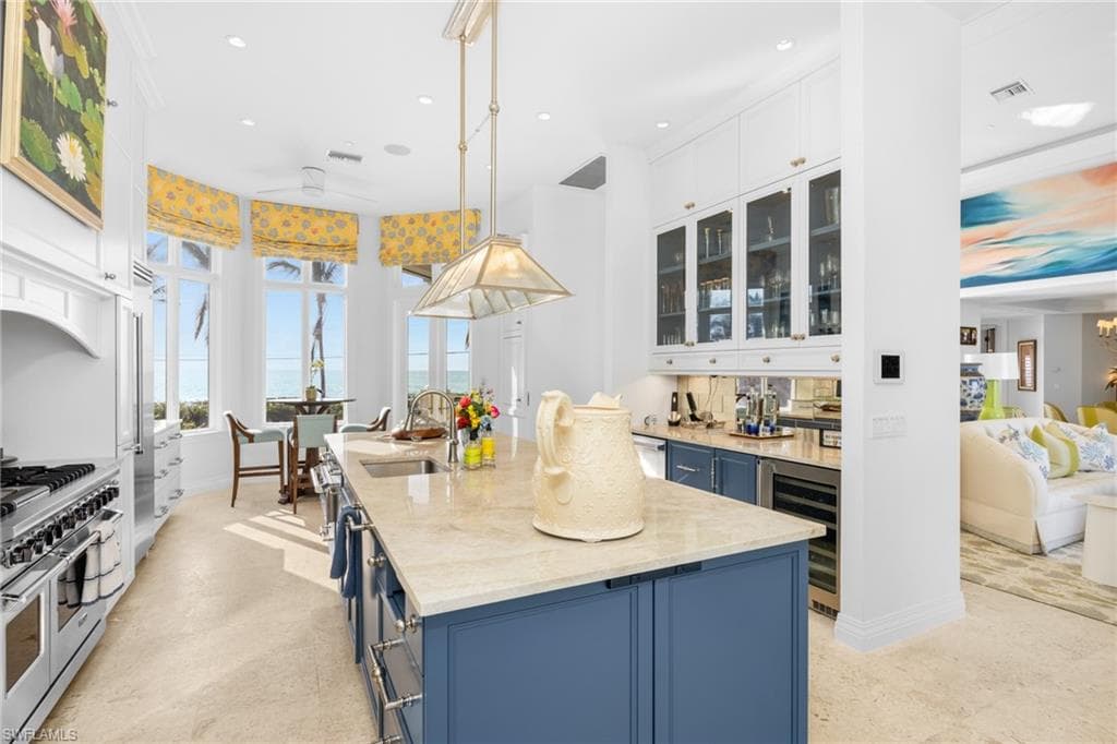 15735/737 Captiva DR, CAPTIVA FL 33924-14