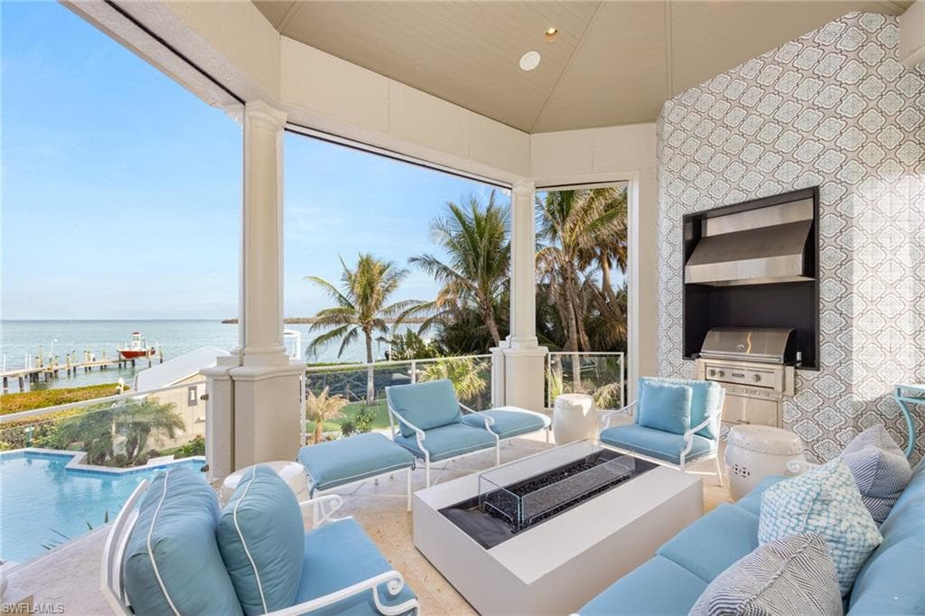 15735/737 Captiva DR, CAPTIVA FL 33924-17