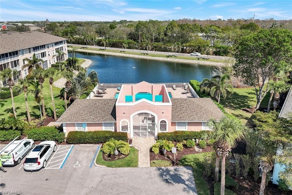 3250 Cypress Glen WAY # 404, NAPLES FL 34109-24