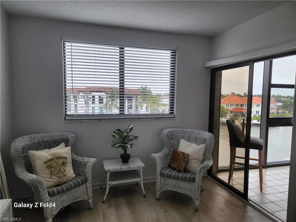 805 RIVER POINT DR # 307, NAPLES FL 34102-7