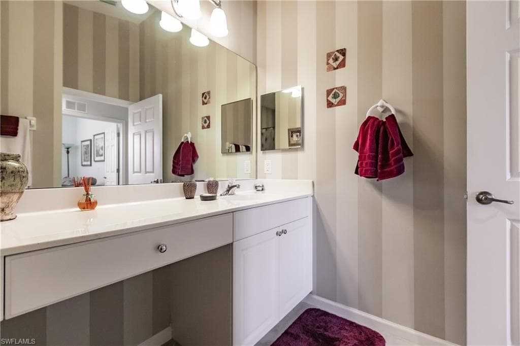 3011 Meandering WAY # 202, FORT MYERS FL 33905-32