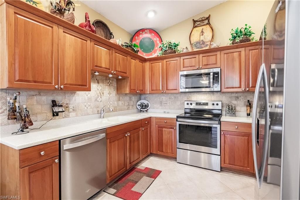 3011 Meandering WAY # 202, FORT MYERS FL 33905-13