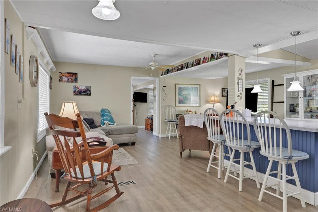 20 Derhenson DR, NAPLES FL 34114-4