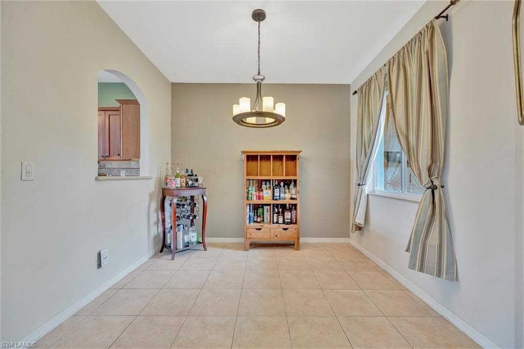 9808 Roundstone CIR, FORT MYERS FL 33967-11