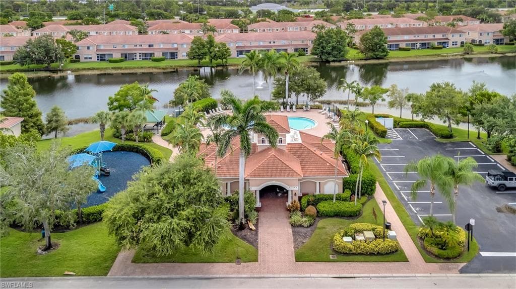 9808 Roundstone CIR, FORT MYERS FL 33967-33