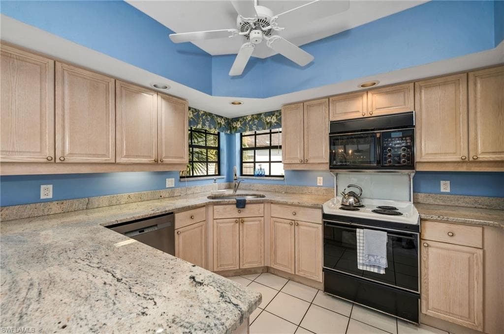27026 Oakwood Lake DR # 202, BONITA SPRINGS FL 34134-4