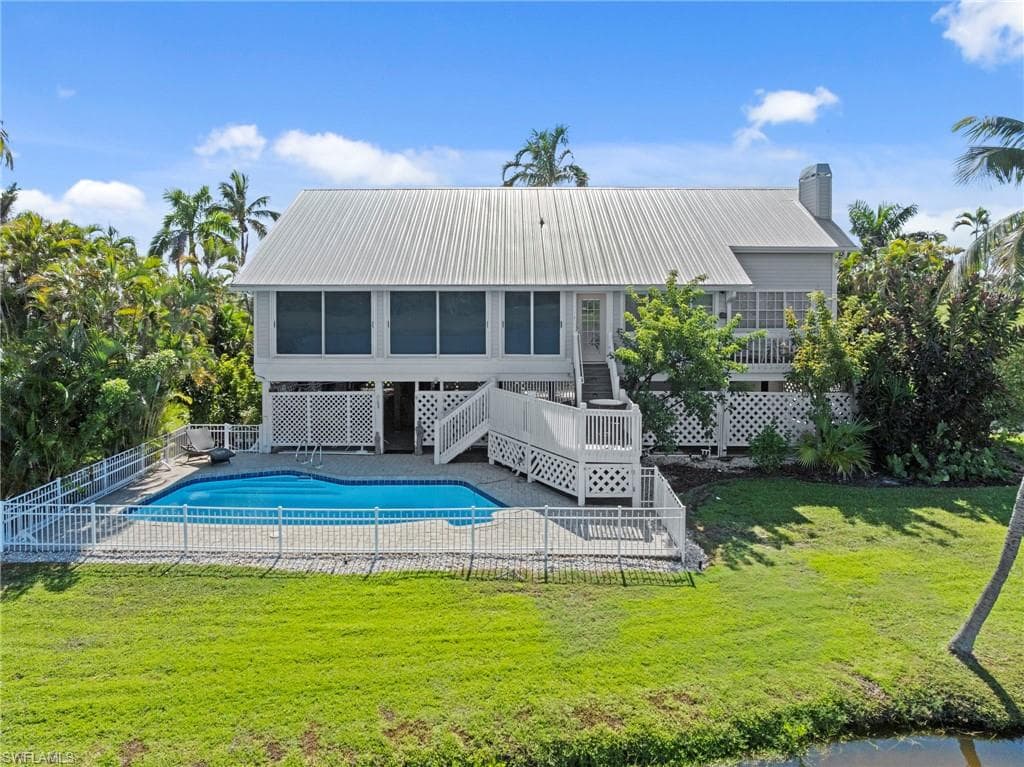 1558 Sand Castle RD, SANIBEL FL 33957-2