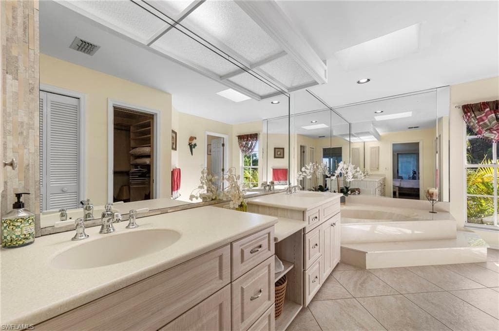 1558 Sand Castle RD, SANIBEL FL 33957-27