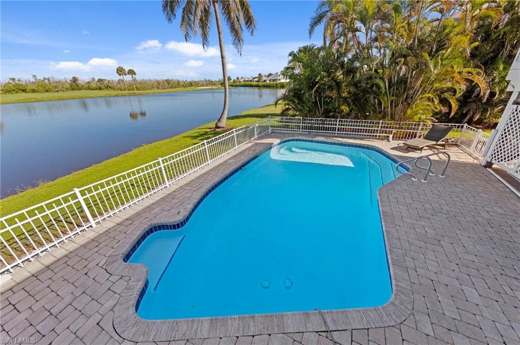 1558 Sand Castle RD, SANIBEL FL 33957-37