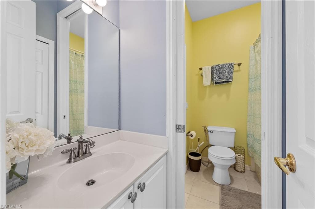 23600 Wisteria Pointe DR # 901, ESTERO FL 34135-17