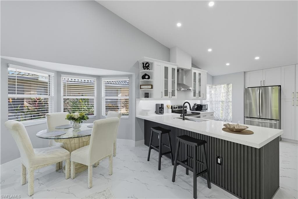 3605 Corinthian WAY, NAPLES FL 34105-2