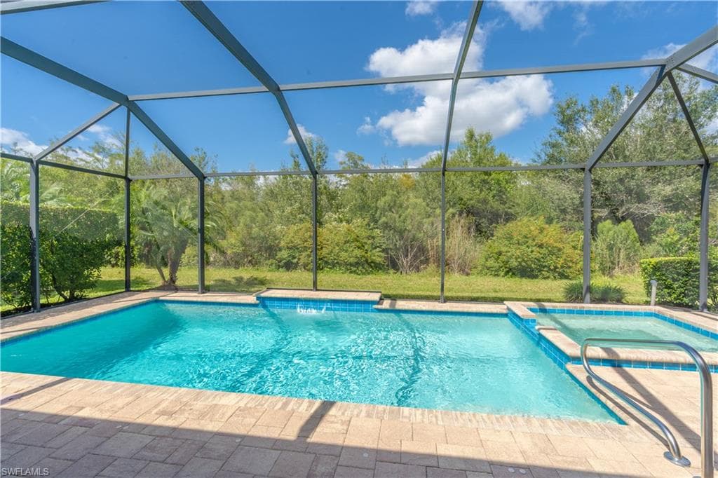 7590 Cypress Walk DR, FORT MYERS FL 33966-31