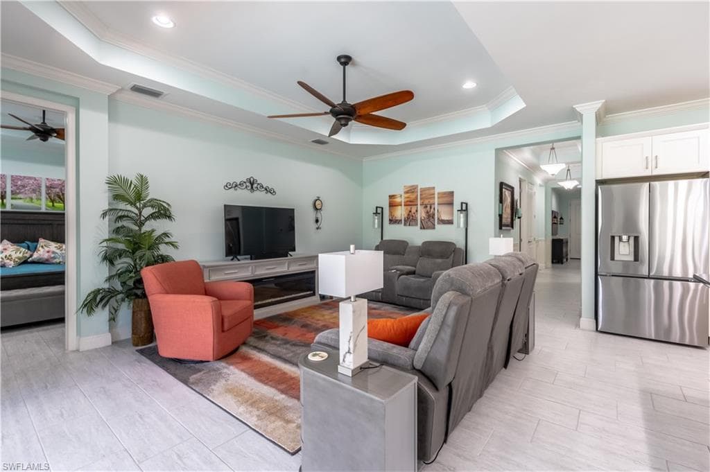 7590 Cypress Walk DR, FORT MYERS FL 33966-8