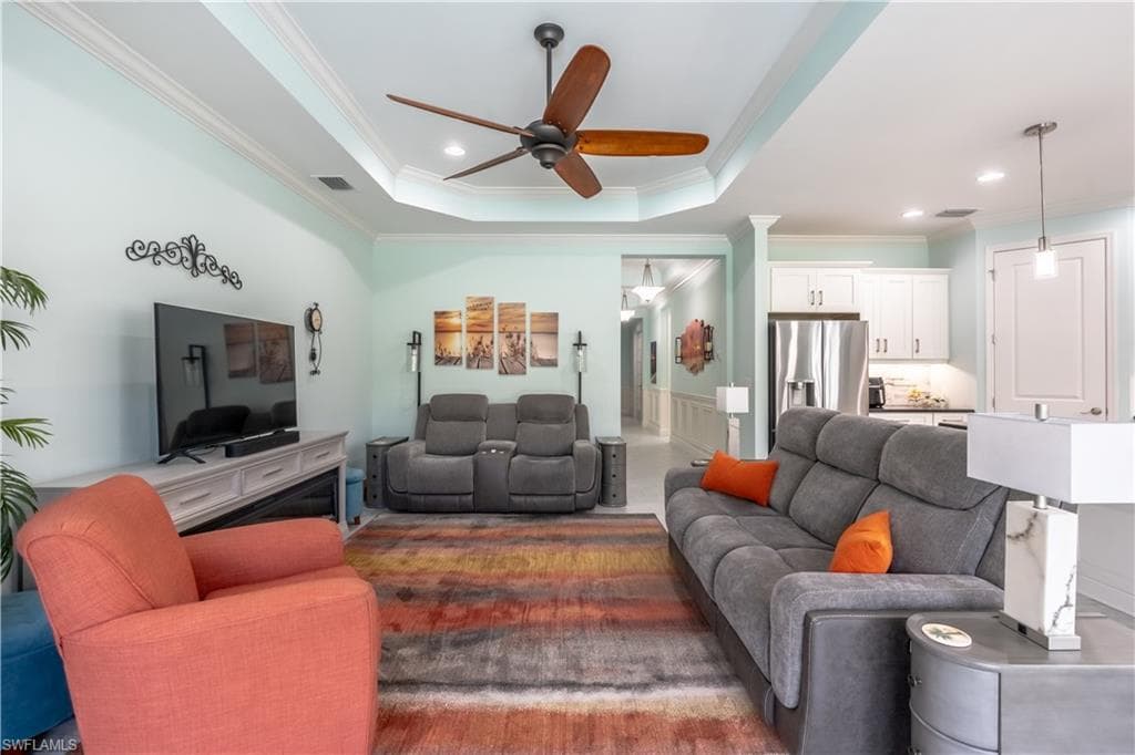 7590 Cypress Walk DR, FORT MYERS FL 33966-9