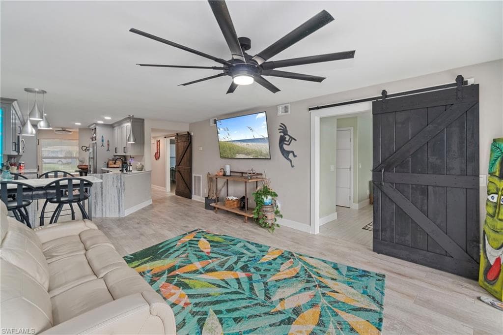 912 SW 48th TER # 107, CAPE CORAL FL 33914-1