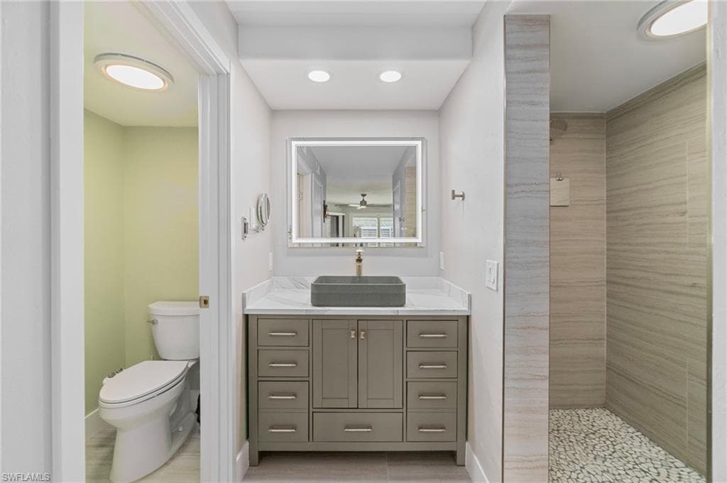 912 SW 48th TER # 107, CAPE CORAL FL 33914-12