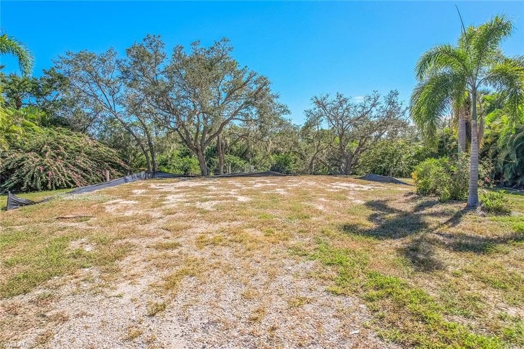 20684 Charing Cross CIR, ESTERO FL 33928-5